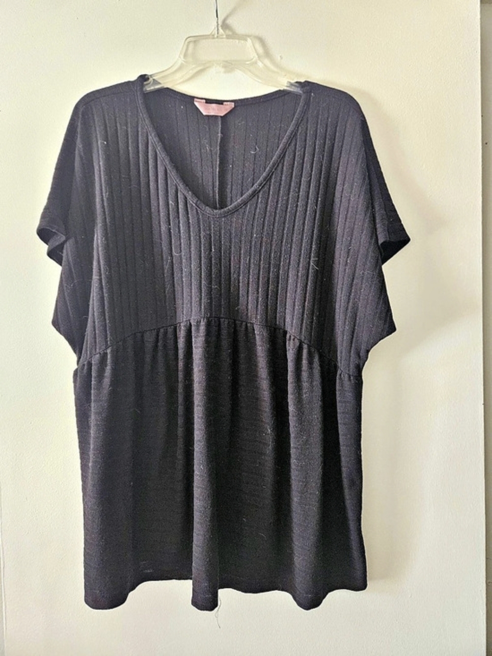 JS Black Top Size 3X Like New
